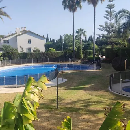 Bonita Casa Cerca De La Playa Marbella